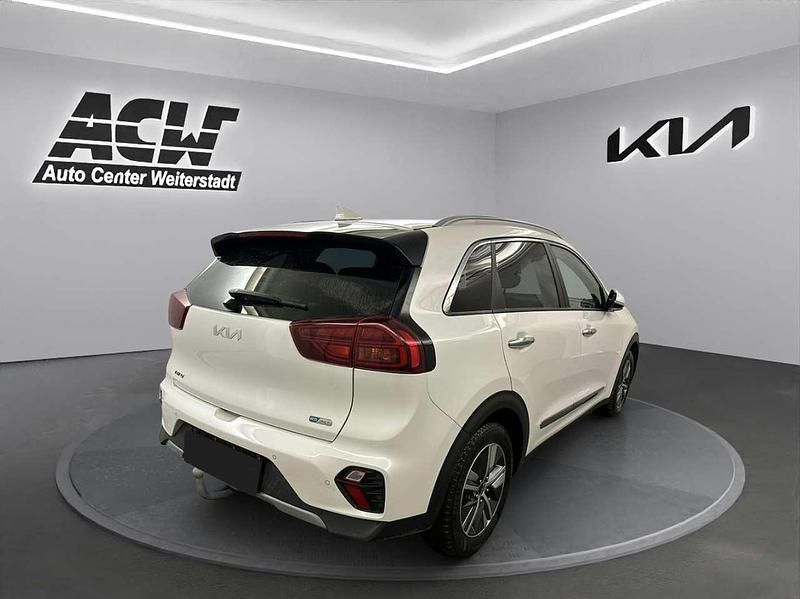 Gebraucht Kia Niro Spirit 141 PS (103 kW) 2022 Weiß SUV