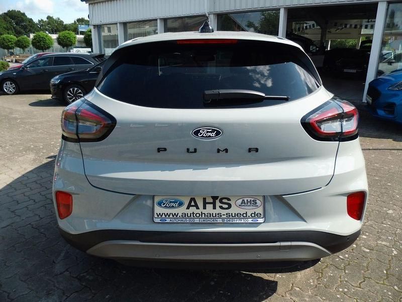 Gebraucht Ford Puma Titanium 125 PS (91 kW) 2024 Cactus gray SUV