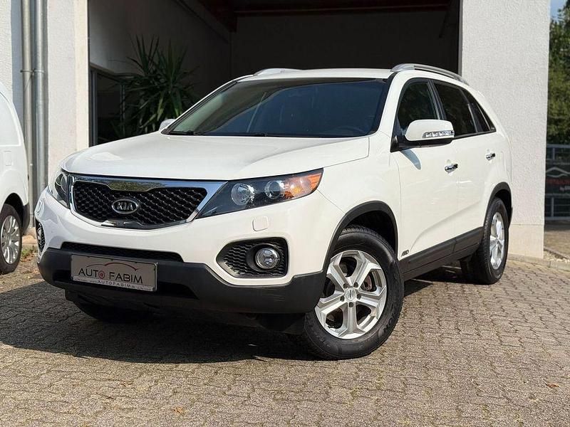 Weiß Gebraucht 2011 Kia Sorento Attract SUV | 13.000 € (Etwas zu teuer) - Bild 1/4