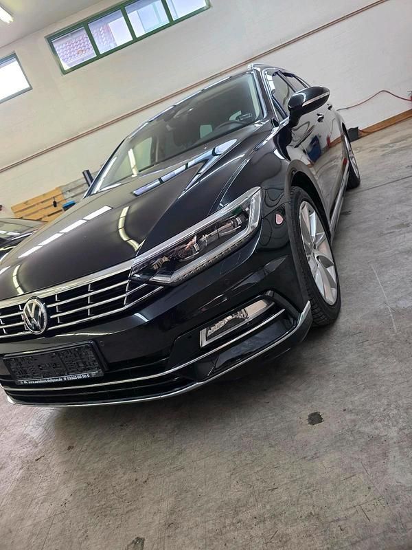 Gebraucht VW Passat R-line 190 PS (139 kW) 2016 Schwarz Kombi