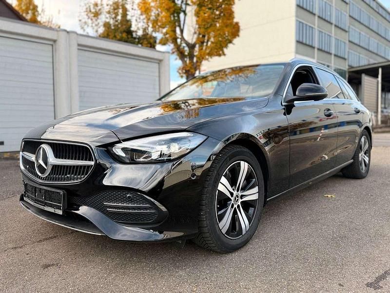 Schwarz/baltic black Gebraucht 2024 Mercedes C200 Kombi | 32.900 € (Guter Preis) - Bild 1/4