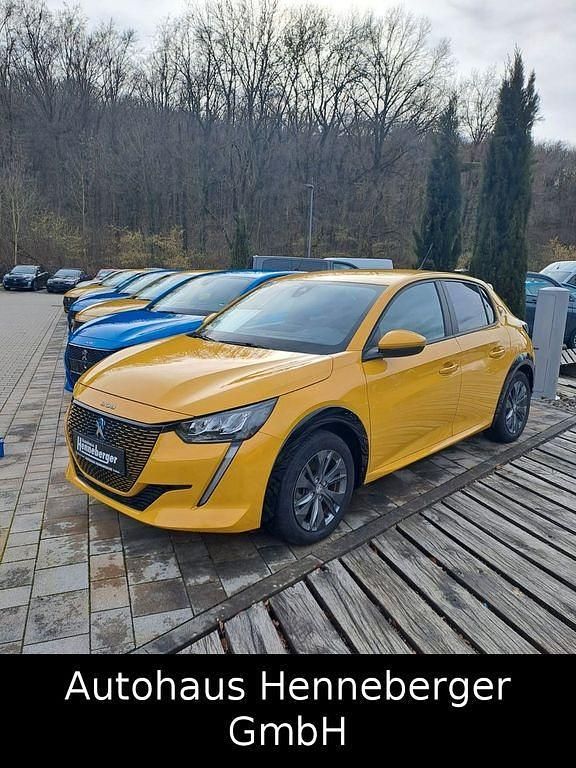 Gebraucht Peugeot e-208 Active 100 kW (136 PS) 2021 Gelb Kleinwagen