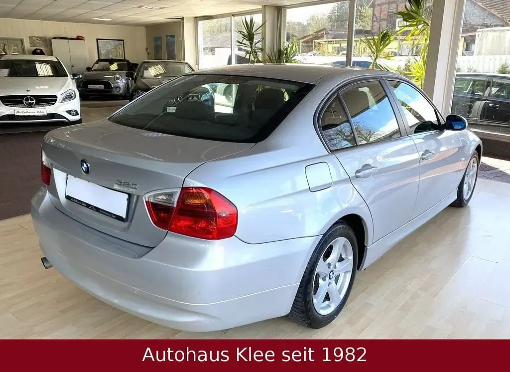 Gebraucht BMW 320 150 PS (110 kW) 2006 Titansilber Limousine