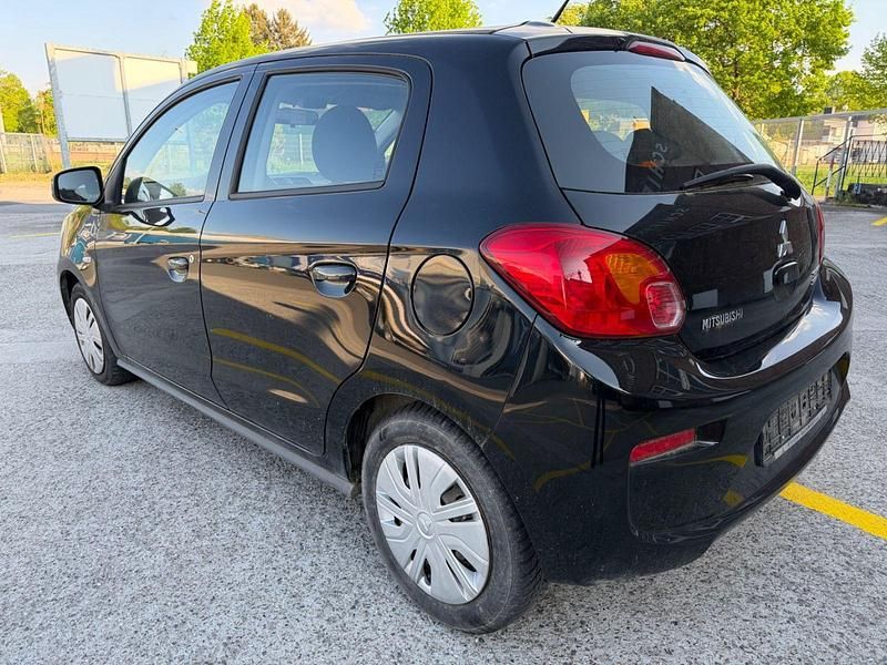 Second-hand Mitsubishi Space Star Active 71 CP (52 kW) 2020 Negru Hatchback