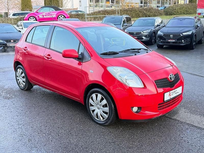 Gebraucht Toyota Yaris 87 PS (63 kW) 2008 Rot Limousine