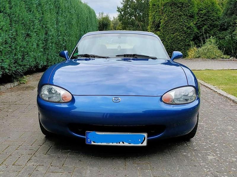 Blau Gebraucht 2000 Mazda MX5 Cabrio | 9.900 € (Etwas zu teuer) - Bild 1/1