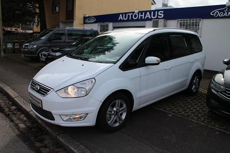 Gebraucht Ford Galaxy 160 PS (117 kW) 2015 Weiß Van / Kleinbus