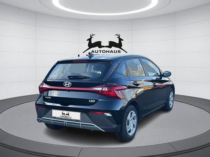 Gebraucht Hyundai i20 Select 79 PS (58 kW) 2025 Schwarz Kleinwagen