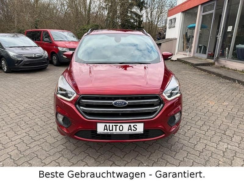 Gebraucht Ford Kuga ST-Line 182 PS (133 kW) 2017 Rot SUV