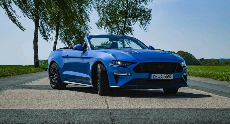 Blau Gebraucht 2020 Ford Mustang Cabrio | 39.750 € (Fairer Preis) - Bild 1/4