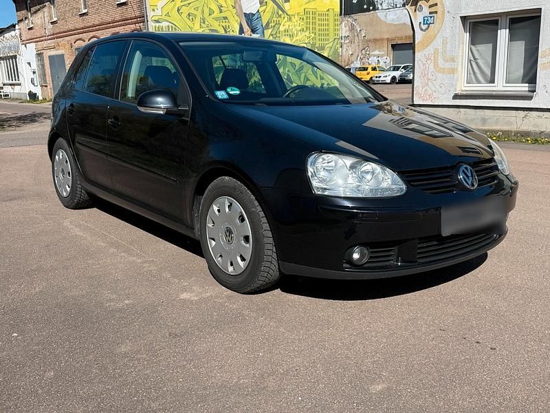 Second-hand VW Golf 122 CP (89 kW) 2007 Negru Coupe