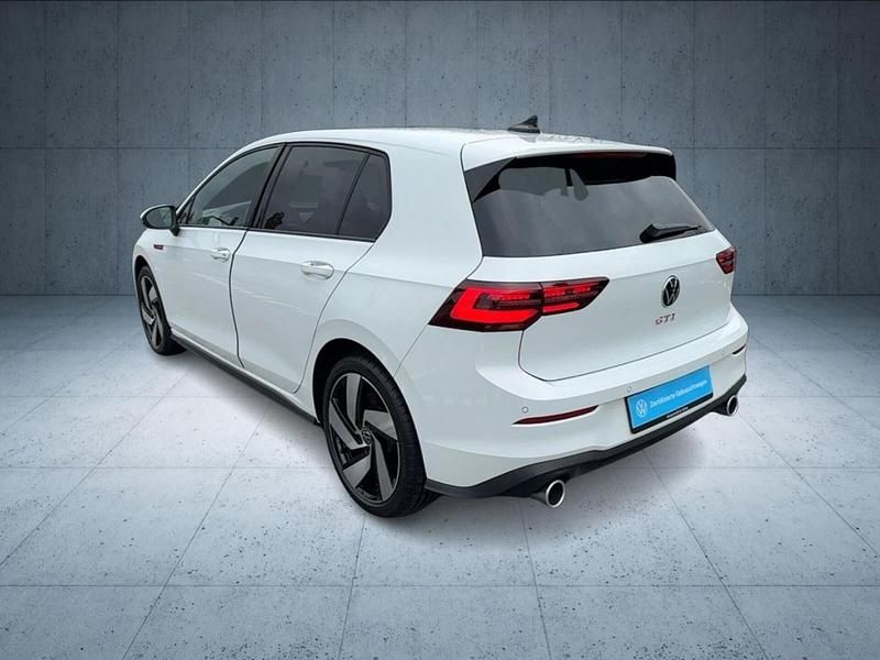 Gebraucht VW Golf VIII GTI 245 PS (180 kW) 2024 Pure white Limousine