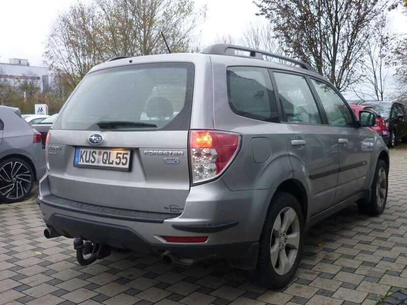 Gebraucht Subaru Forester Comfort 147 PS (108 kW) 2011 Grau SUV