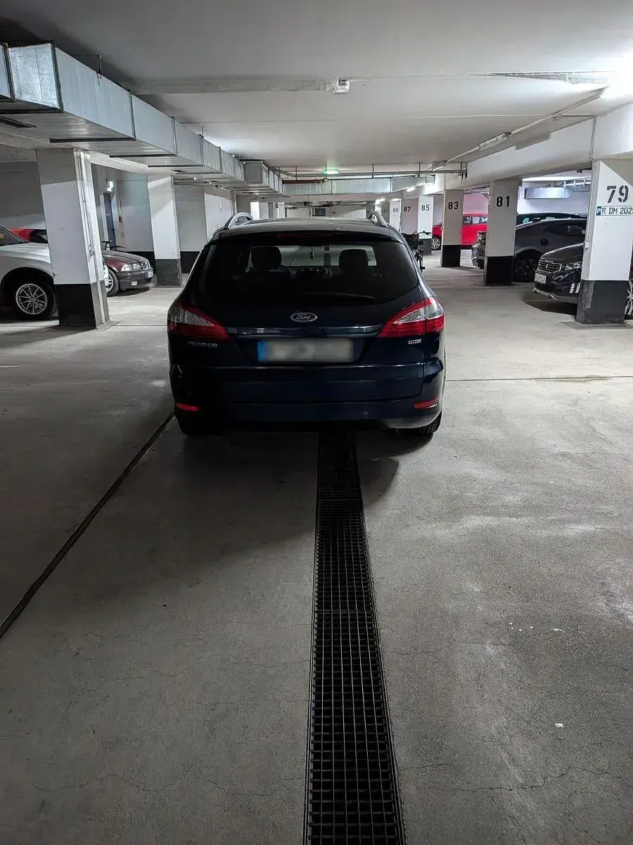 Gebraucht Ford Mondeo Titanium 175 PS (128 kW) 2010 Blau Limousine