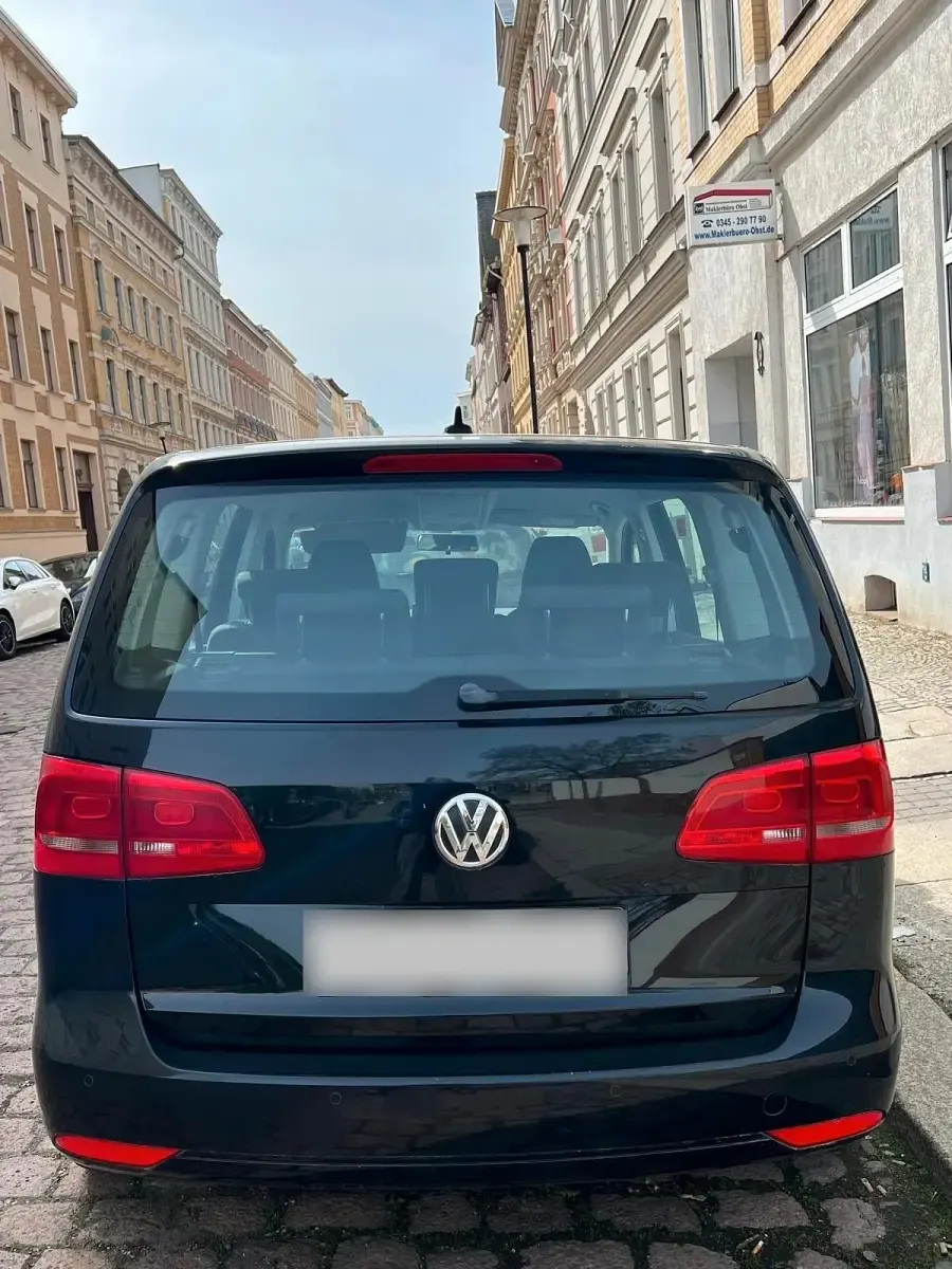 Usata VW Touran 105 CV (77 kW) 2015 Nero Monovolume