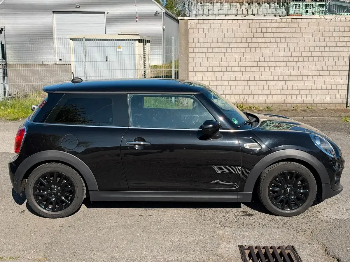 Gebraucht Mini ONE 102 PS (75 kW) 2020 Schwarz Kleinwagen