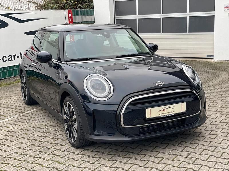 Gebraucht Mini Cooper 136 PS (100 kW) 2024 Schwarz Kleinwagen