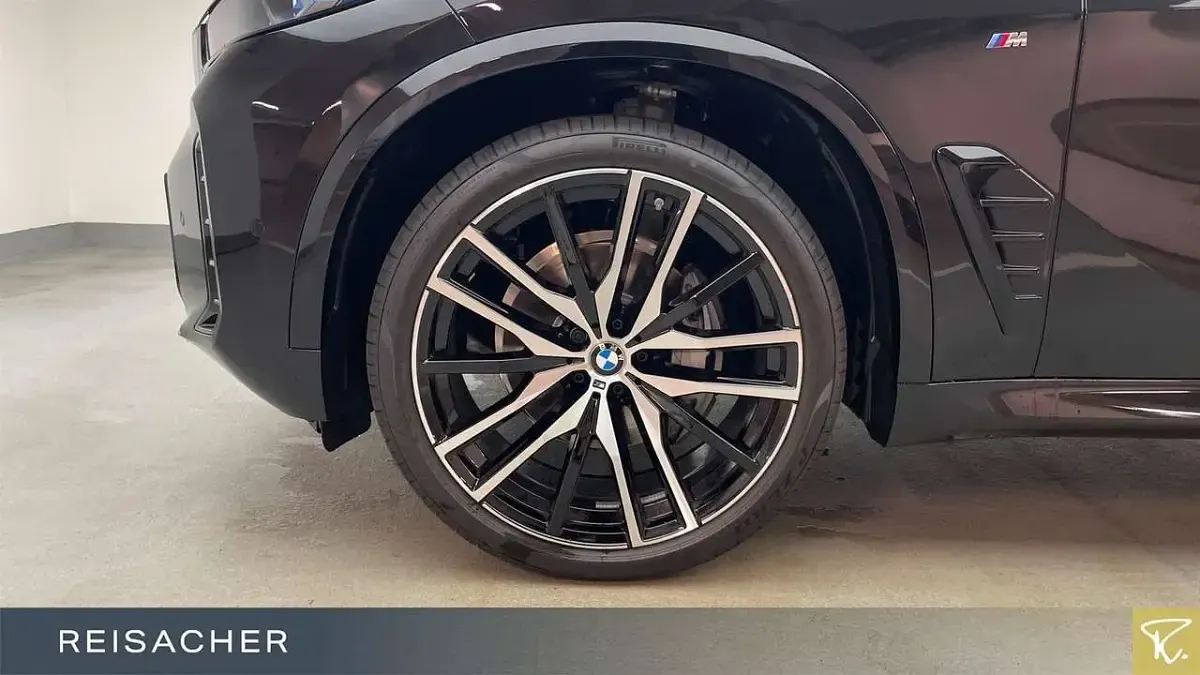 Neu BMW X5 Performance 352 PS (258 kW) 2026 Saphirschwarz metallic SUV