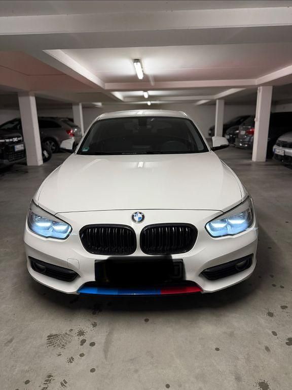 Weiß Gebraucht 2016 BMW 116 Advantage Kleinwagen | 9.990 € (Guter Preis) - Bild 1/4