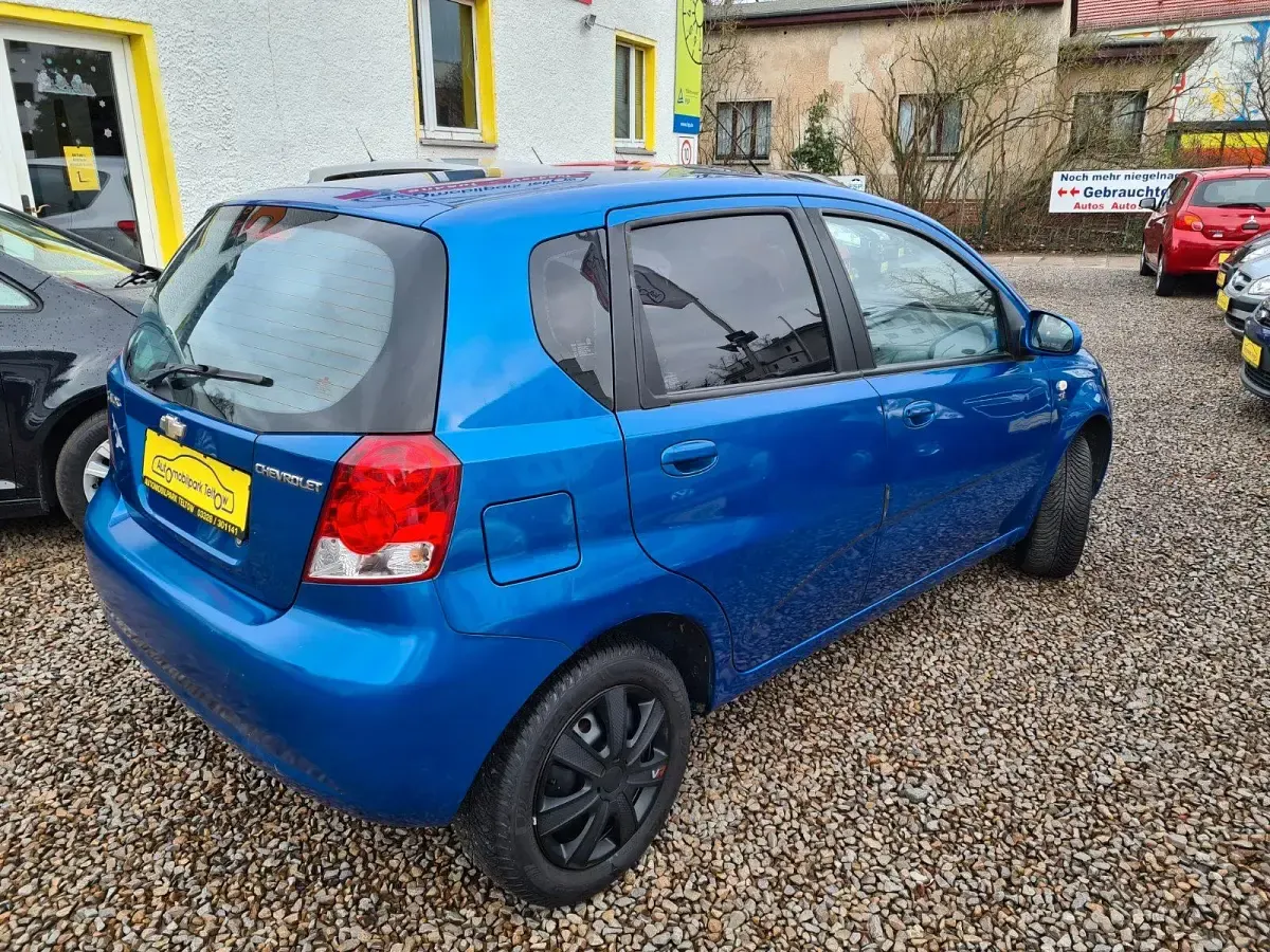 Gebraucht Chevrolet Kalos SE 72 PS (52 kW) 2008 Sports blue (mica) Kleinwagen