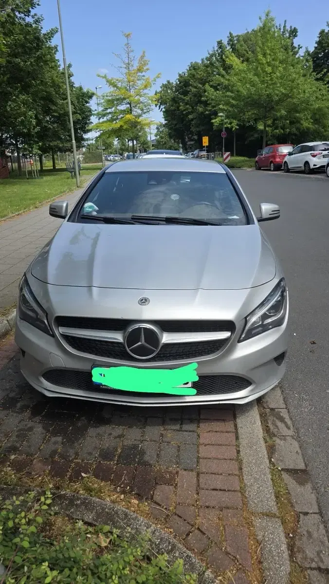 Gebraucht Mercedes CLA200 136 PS (100 kW) 2017 Grau Coupé