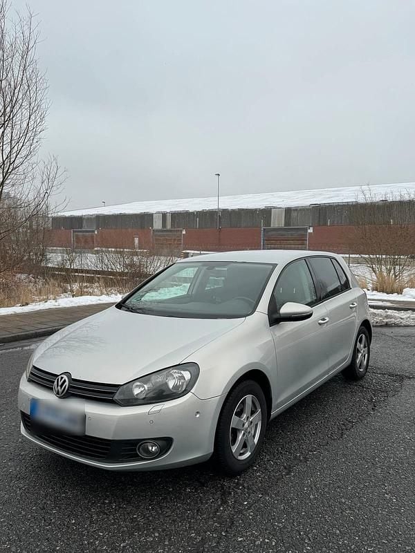 Gebraucht VW Golf VI 86 PS (63 kW) 2010 Silber Kleinwagen