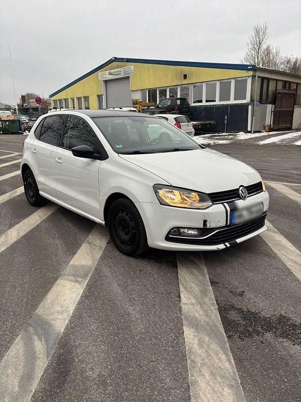 Gebraucht VW Polo Comfortline 90 PS (66 kW) 2016 Weiß Kleinwagen