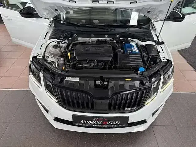 Gebraucht Skoda Octavia RS 230 PS (169 kW) 2018 Weiß Kombi