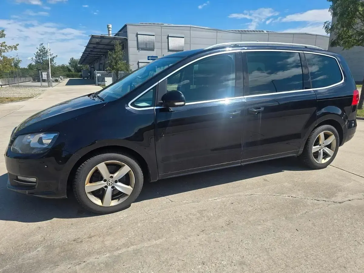 Gebraucht VW Sharan Highline 177 PS (130 kW) 2014 Schwarz Van / Kleinbus