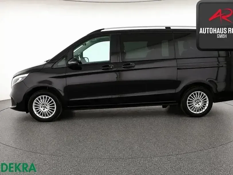 Gebraucht Mercedes V250 Sport 190 PS (139 kW) 2022 Obsidianschwarz Van / Kleinbus