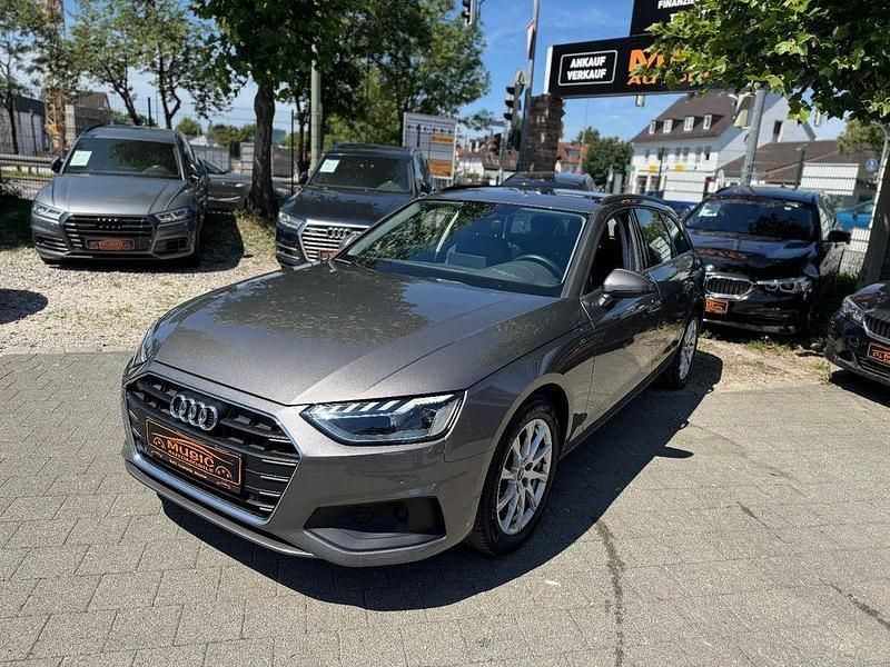 Grau Gebraucht 2022 Audi A4 Basis Kombi | 21.950 € (Etwas zu teuer) - Bild 1/4