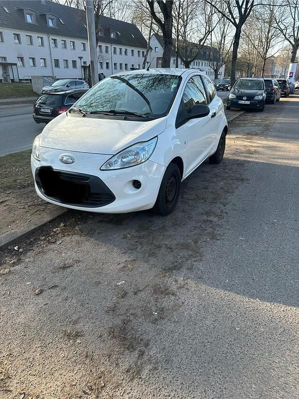Weiß Gebraucht 2010 Ford Ka Kleinwagen | 2.500 € (Fairer Preis) - Bild 1/4