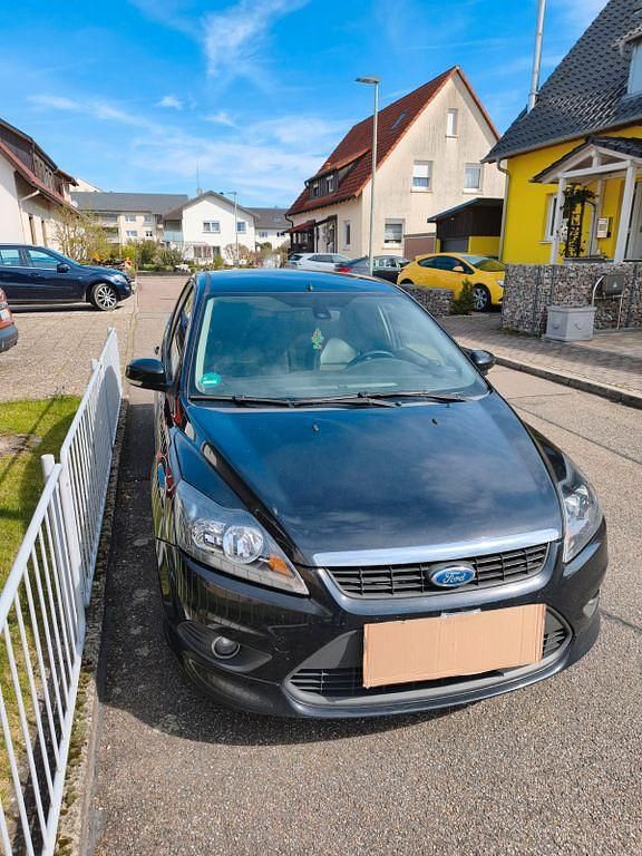 Gebraucht Ford Focus 109 PS (80 kW) 2009 Schwarz Limousine