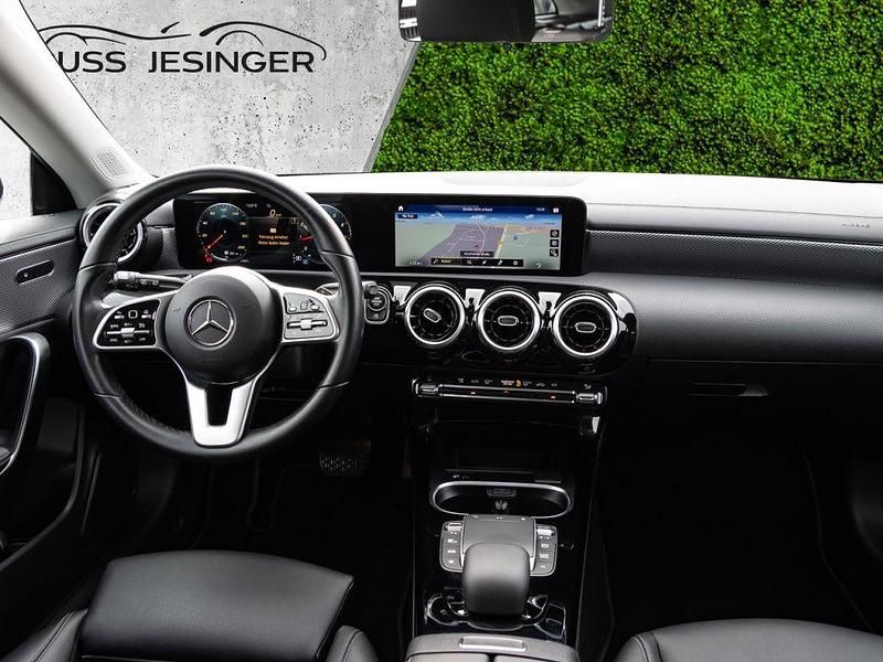 Gebraucht Mercedes CLA250 Progressive 224 PS (164 kW) 2021 Schwarz Limousine