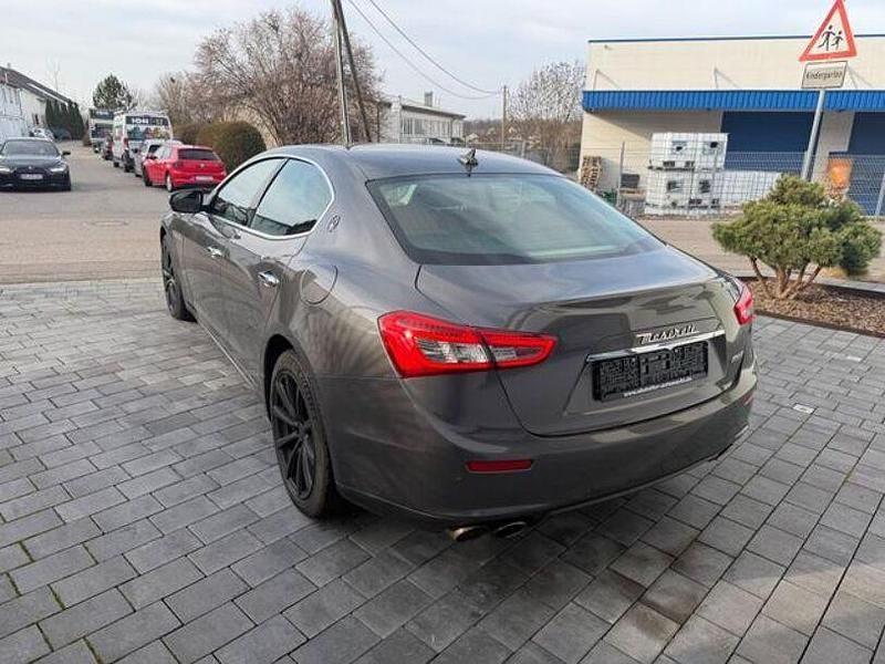 Gebraucht Maserati Ghibli 411 PS (302 kW) 2016 Braun Limousine