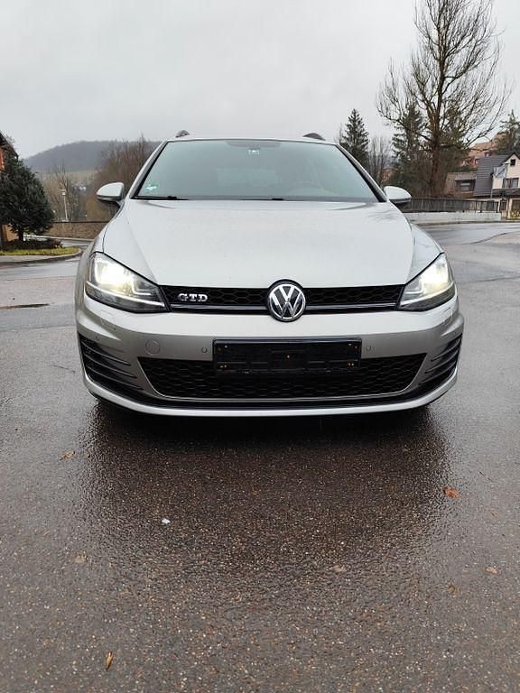 Grau Gebraucht 2017 VW Golf VII GTD Kombi | 15.000 € (Guter Preis) - Bild 1/4