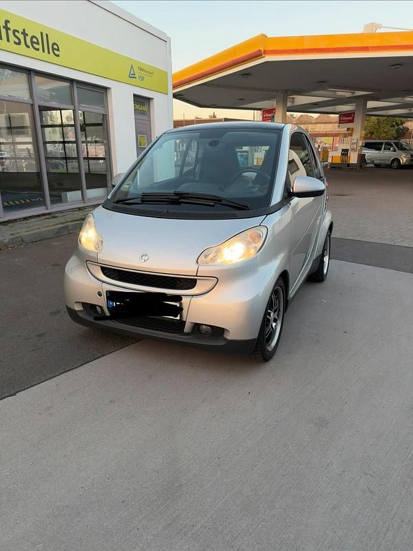 Grau Gebraucht 2008 Smart ForTwo Coupé Coupé | 2.500 € (Guter Preis) - Bild 1/4