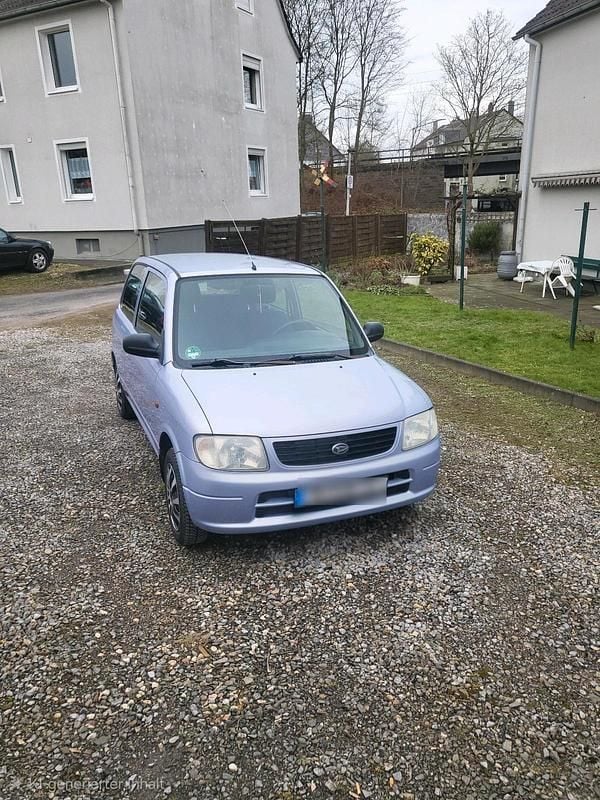 Gebraucht Daihatsu Cuore 56 PS (41 kW) 2003 Violet Kleinwagen