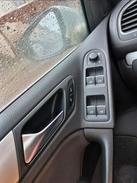 Gebraucht VW Golf Cabriolet 105 PS (77 kW) 2012 Weiß Cabrio