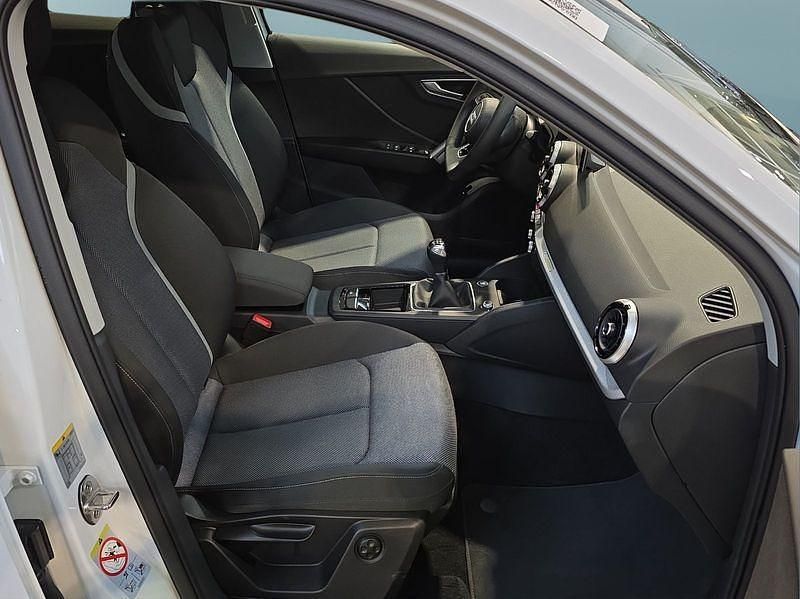 Gebraucht Audi Q2 S-Line 116 PS (85 kW) 2024 SUV