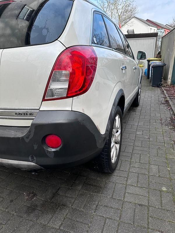 Gebraucht Opel Antara 163 PS (119 kW) 2012 Weiß SUV