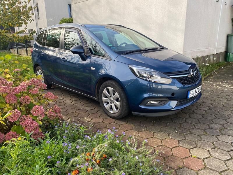 Blau Gebraucht 2017 Opel Zafira Van / Kleinbus | 7.450 € - Bild 1/4