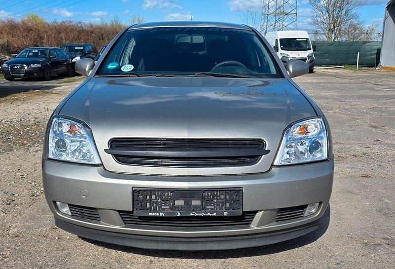 Gebraucht Opel Vectra 122 PS (89 kW) 2003 Silber Limousine