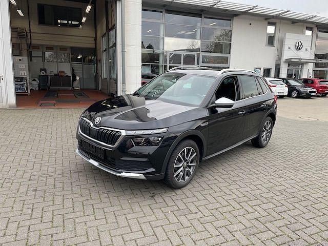 Schwarz Gebraucht 2022 Skoda Kamiq ScoutLine SUV | 19.785 € (Fairer Preis) - Bild 1/4