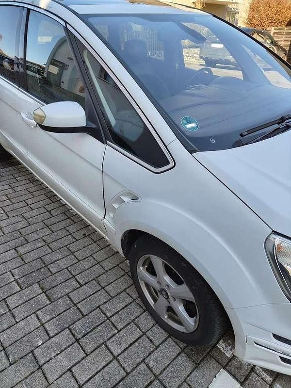 Gebraucht Ford S-MAX Titanium S 163 PS (119 kW) 2011 Weiß Van / Kleinbus