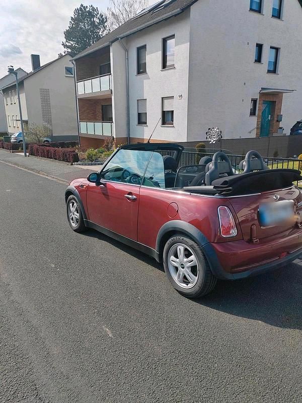 Gebraucht Mini Cooper Cabriolet 115 PS (84 kW) 2008 Rot Cabrio