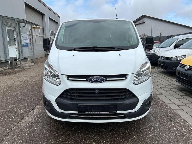 Gebraucht Ford Transit Custom 131 PS (96 kW) 2018 Weiß Van / Kleinbus
