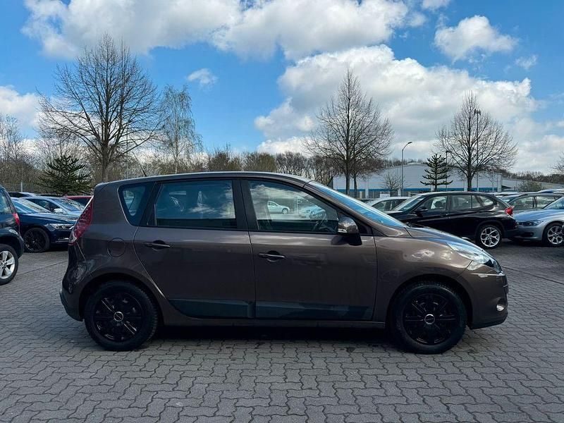 Gebraucht Renault Scénic III 110 PS (80 kW) 2010 Braun Van / Kleinbus