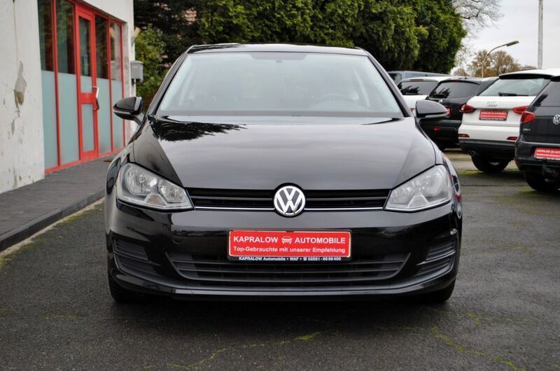 Schwarz Gebraucht 2014 VW Golf VII Trendline Limousine | 8.500 € (Fairer Preis) - Bild 1/4