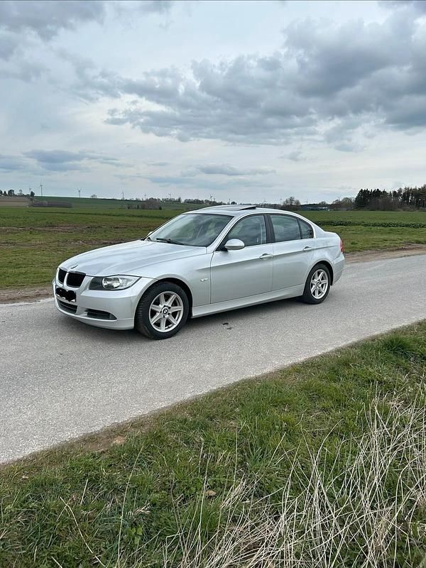 Gebraucht BMW 325 218 PS (160 kW) 2006 Limousine